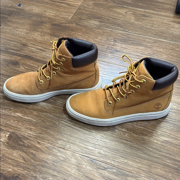 Timberland Light Brown Leather Boots - Picture 2 of 6